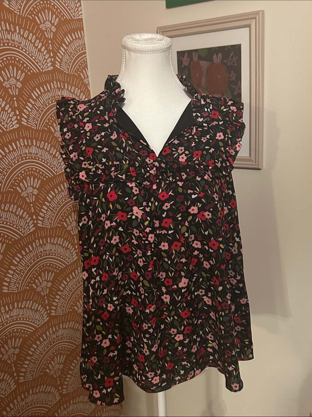 kate spade Black Floral Ruffle V-Neck Sleeveless Blouse